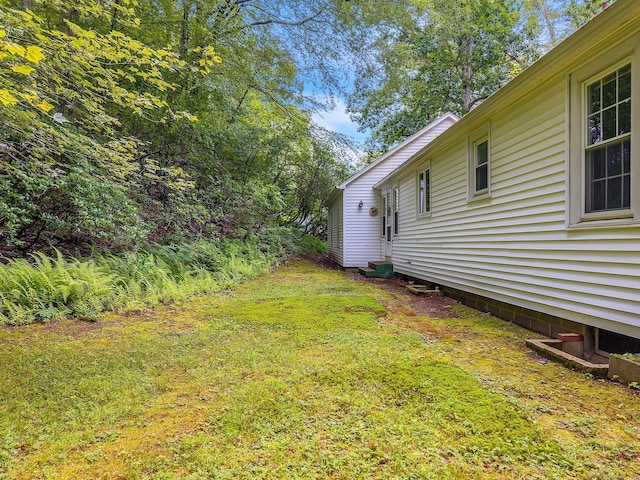 79 E Pattagansett Rd, East Lyme, CT 06357 - view of grassy yard