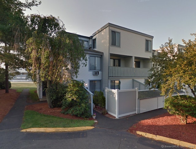 8 Hamre Ln Unit A, Branford, CT 06405 - view of property