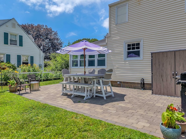 18 Lynde St, Old Saybrook, CT 06475 - view of patio