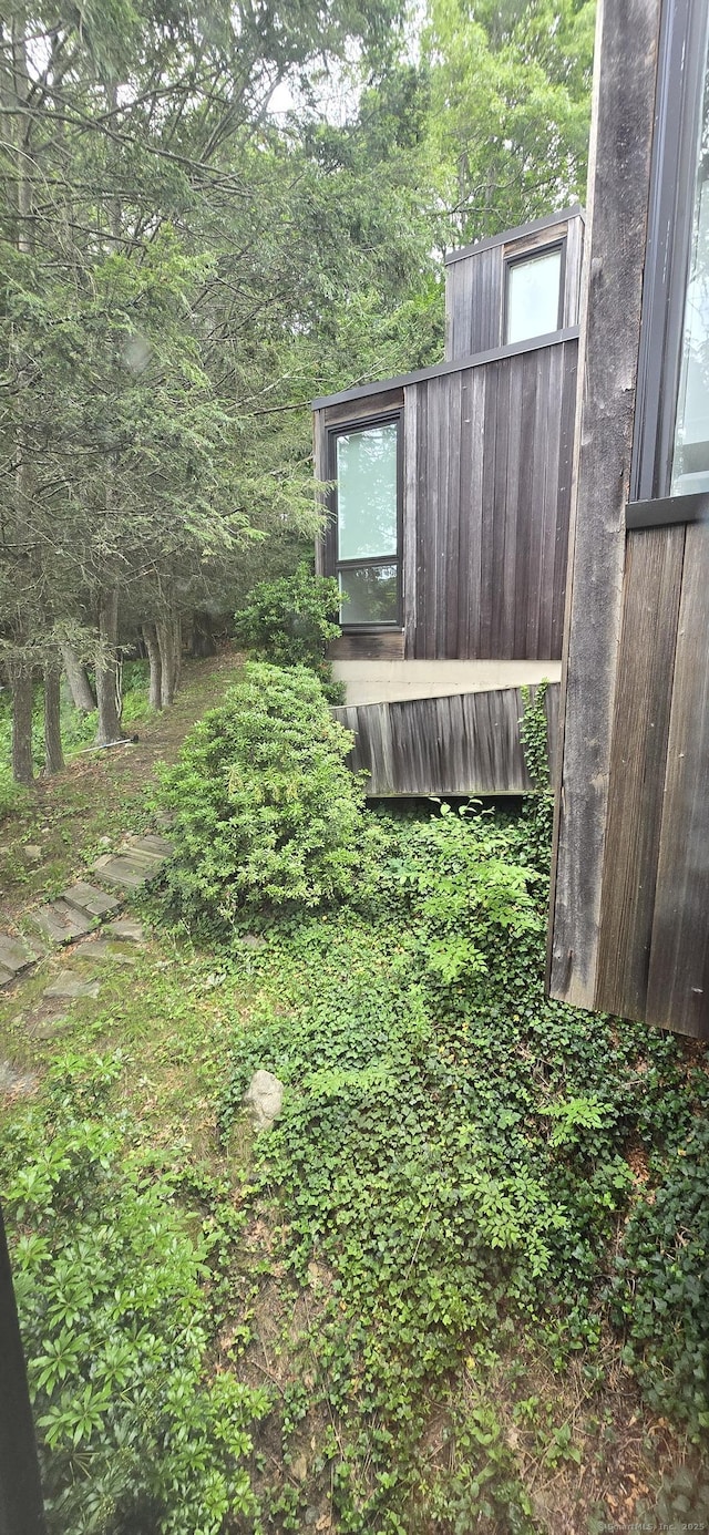 100 Mildred Ave, Waterbury, CT 06708 - view of yard