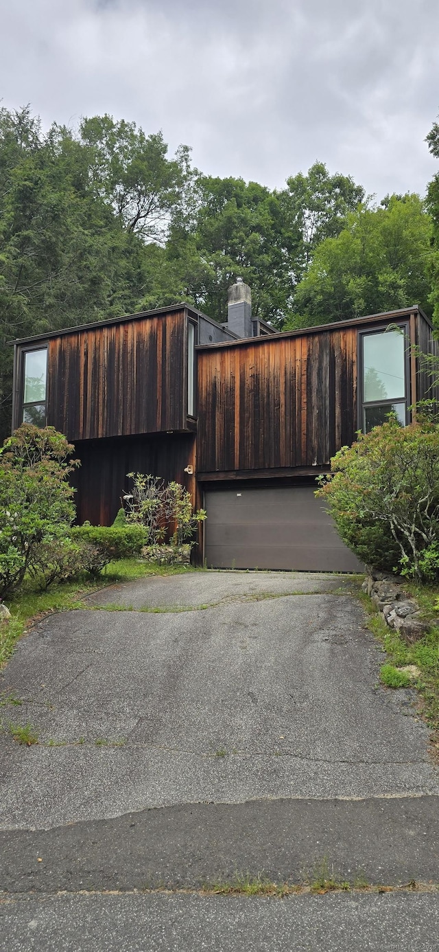 100 Mildred Ave, Waterbury, CT 06708 - view of gate