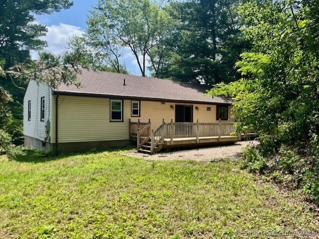 3 Sage Ln, East Granby, CT 06026