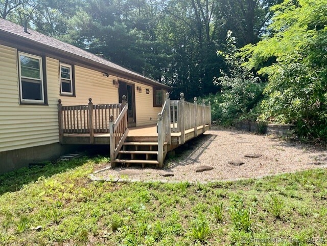3 Sage Ln, East Granby, CT 06026