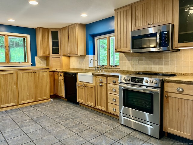 3 Sage Ln, East Granby, CT 06026 - photo 8