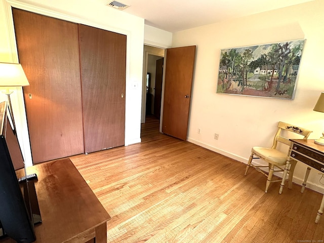 51 Westridge Dr, Avon, CT 06001 - sitting room featuring wood finished floors and baseboards