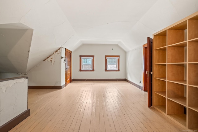 400 Norton Pkwy, New Haven, CT 06511 - bonus room with vaulted ceiling and light wood-style flooring