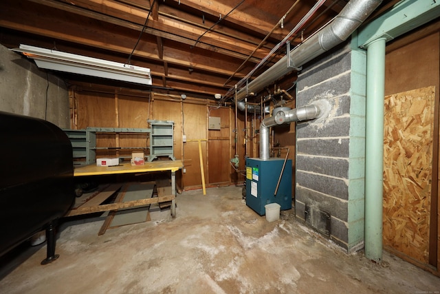 211 Pembroke Ave, Waterbury, CT 06704 - unfinished basement featuring heating fuel and a heating unit