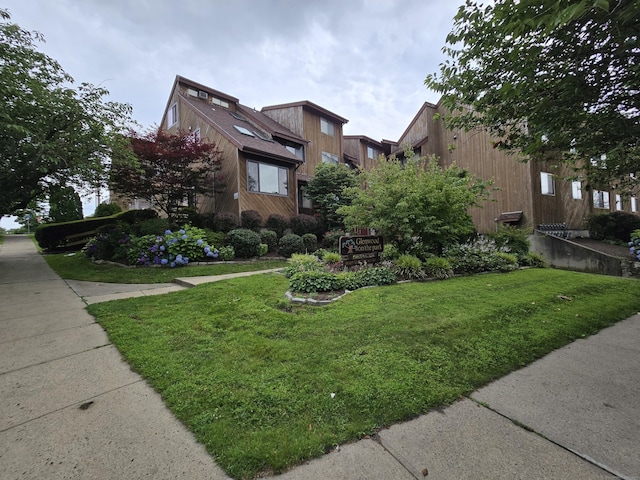 112 Glenwood Ave Unit 112, Bridgeport, CT 06610 - view of building exterior