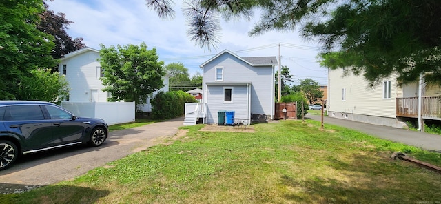 108 School St, Hamden, CT 06518 - view of side of home