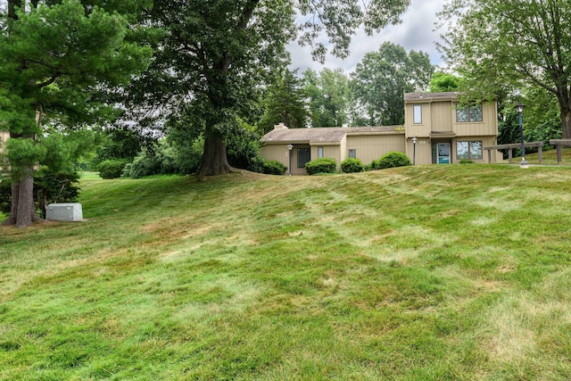 17 Pilgrim Hbr Unit A, Wallingford, CT 06492 - view of green lawn