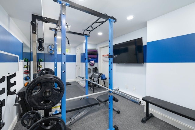 14 Finn Ln, Plainfield, CT 06374 - exercise room with baseboards and recessed lighting