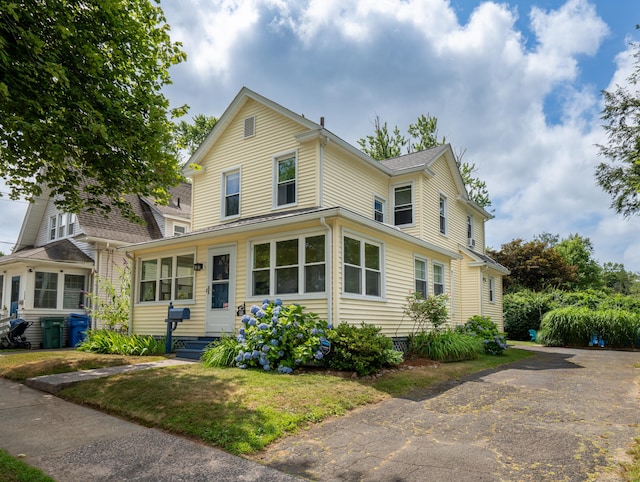 140 Hawthorne Ave, Hamden, CT 06517 - photo 1