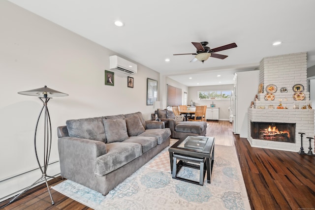 24 Manor Cir E, Hartford, CT 06118 - photo 13