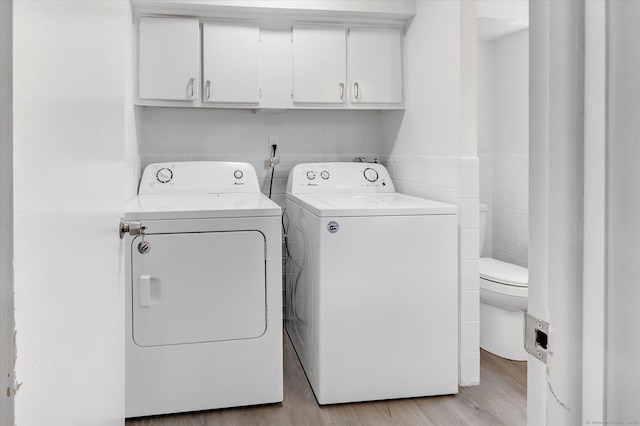 195 Whittier Rd, New Haven, CT 06515 - laundry area with washing machine and clothes dryer and light wood-type flooring