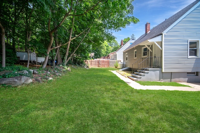 112 Pitt St, Bridgeport, CT 06606 - view of yard