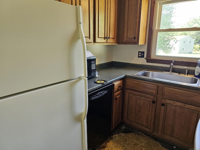 18 Sandra Dr, Bloomfield, CT 06002 - photo 11