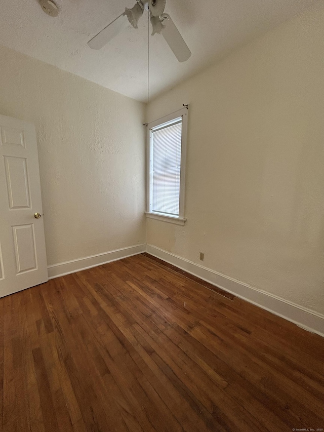508 Congress Ave, Waterbury, CT 06708 - photo 14