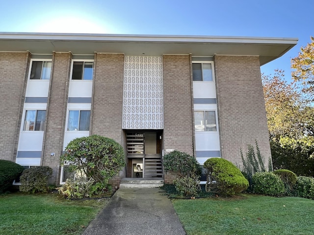 280 Gardner Ave Unit D4, New London, CT 06320 - view of building exterior with stairs