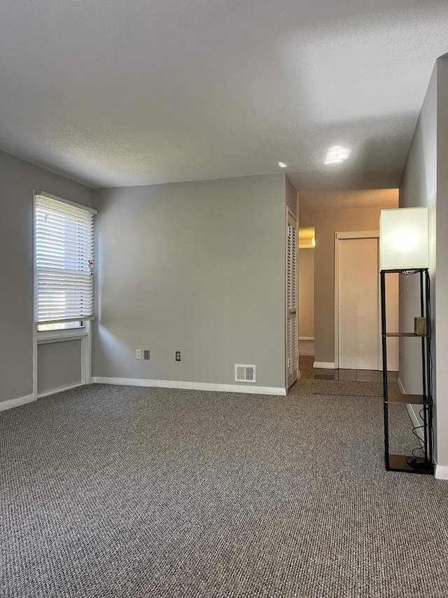 280 Gardner Ave Unit D4, New London, CT 06320 - carpeted spare room with baseboards