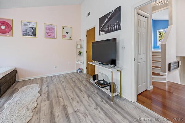 747 W Main St Apt F, Cheshire, CT 06410 - photo 20