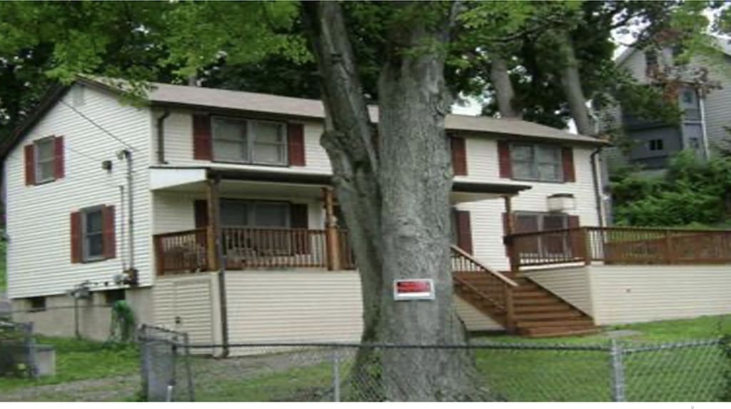 2221/2 N State St, Ansonia, CT 06401 - photo 1