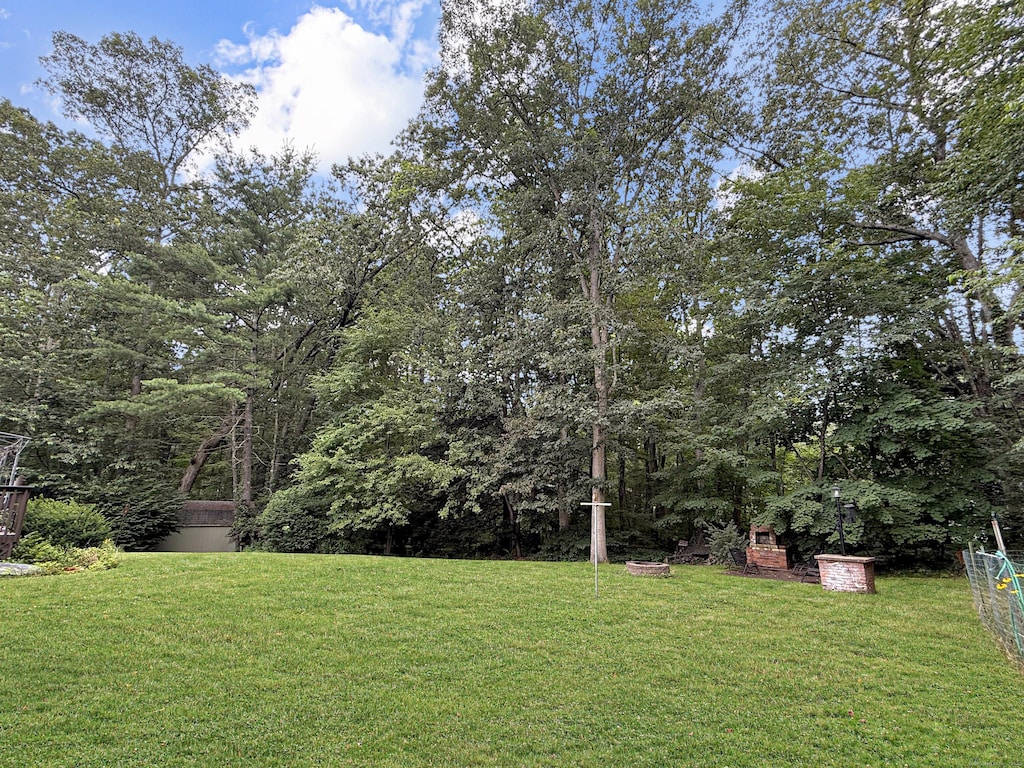 96 Moravia Rd, Avon, CT 06001 - view of green lawn