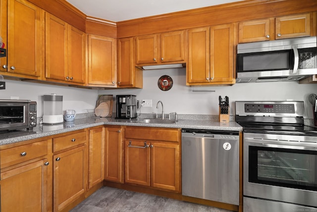 18 Dewey Ave, Milford, CT 06460 - photo 7