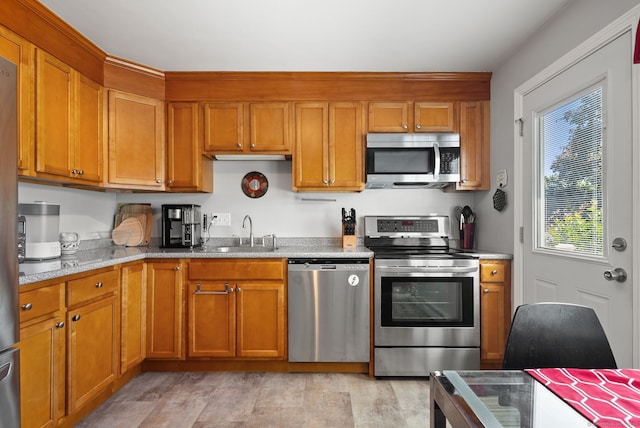 18 Dewey Ave, Milford, CT 06460 - photo 6