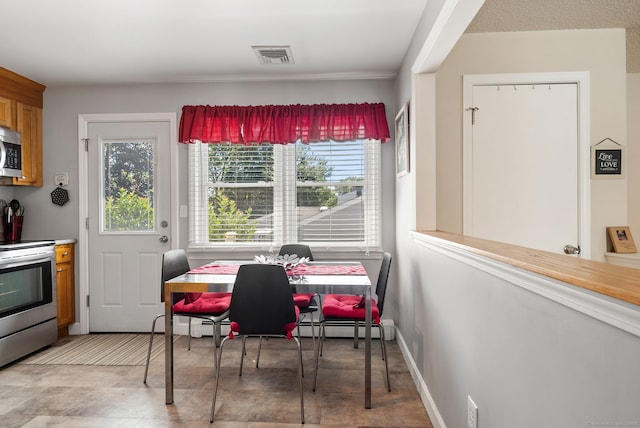 18 Dewey Ave, Milford, CT 06460 - photo 9