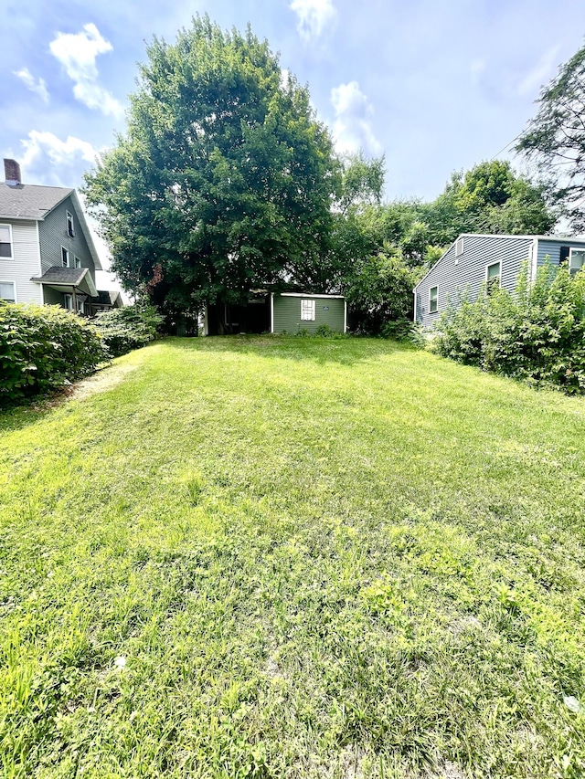 271 S Main St, Torrington, CT 06790 - view of grassy yard