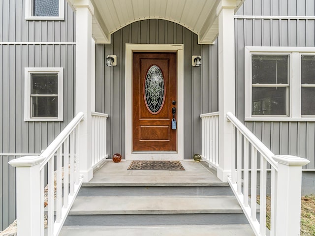 39 Beaver Brook Rd, Danbury, CT 06810 - entrance to property with board and batten siding