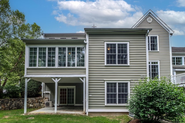 21 Great Heron Ln Unit 21, Brookfield, CT 06804 - back of property with a patio area