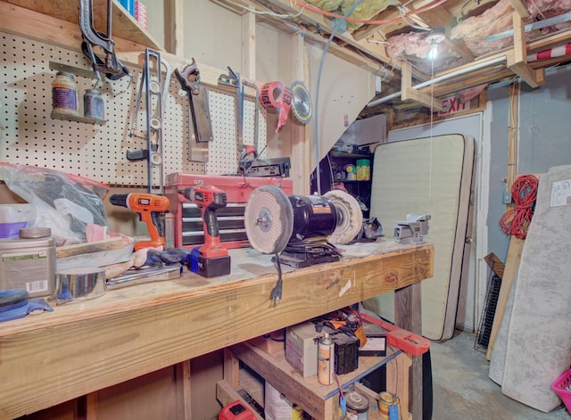 15 Courtney Ln, Killingly, CT 06241 - unfinished below grade area featuring a workshop area