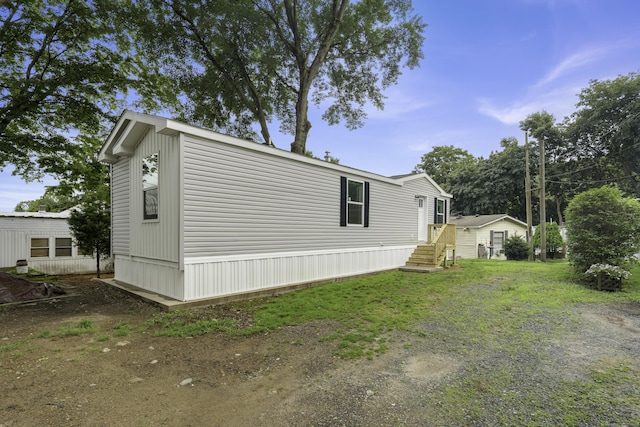 139 Lewis St Trlr 36, Naugatuck, CT 06770 - photo 3