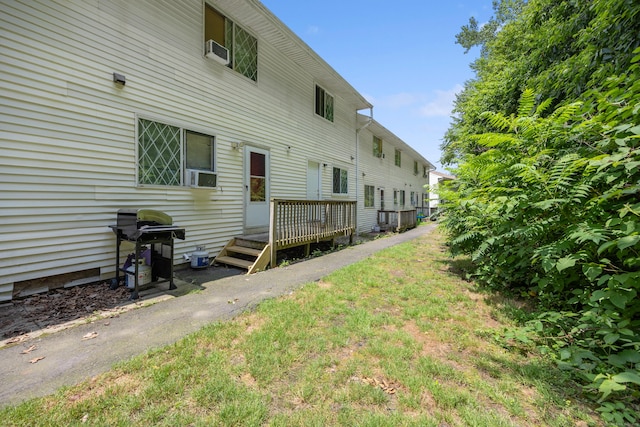 152 Lincoln St Unit 17, Waterbury, CT 06710 - rear view of house