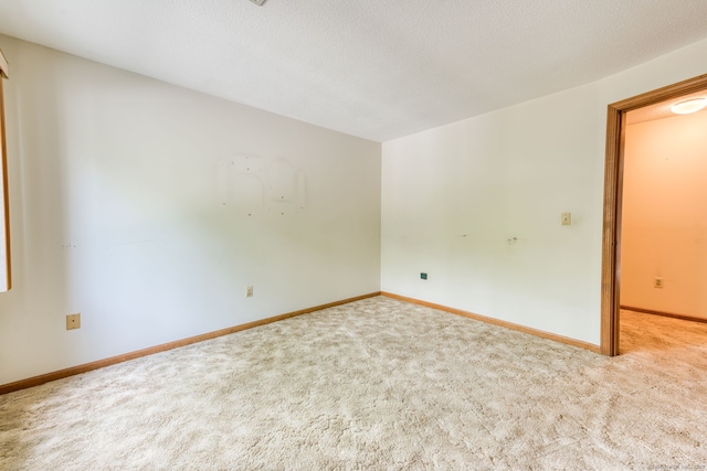 120 Songbird Ln Unit 120, Farmington, CT 06032 - carpeted spare room featuring baseboards