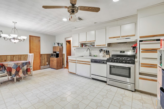 82 Crown St, Trumbull, CT 06611 - photo 12