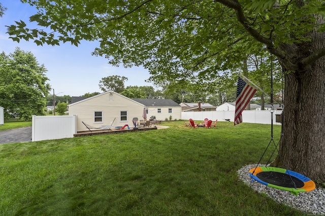 15 Arlington Rd, Windsor Locks, CT 06096 - view of yard with a deck