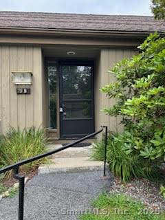 79 Heritage Vlg Unit B, Southbury, CT 06488 - photo 2
