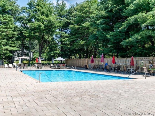 102 Foxwood Close Close Unit 102, Milford, CT 06461 - photo 18