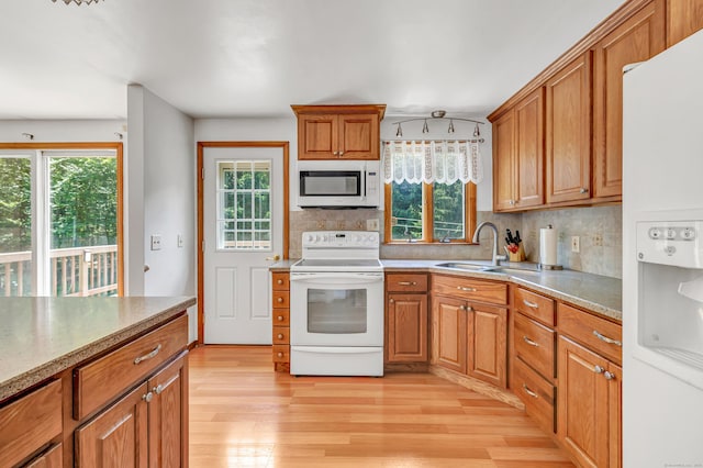14 Queen St, Shelton, CT 06484 - photo 4