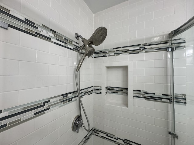 10 Willowbrook Ct Unit 10, Stamford, CT 06902 - full bath featuring tiled shower