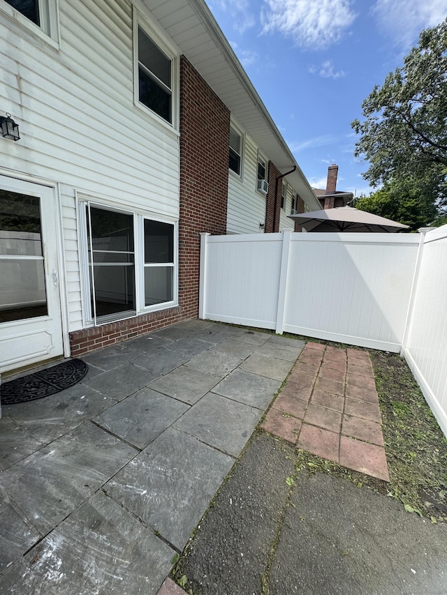 10 Willowbrook Ct Unit 10, Stamford, CT 06902 - view of patio / terrace