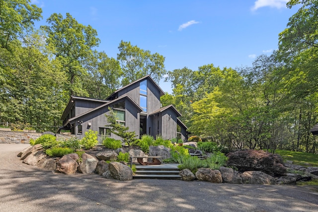 35 Langhorne Ln, Greenwich, CT 06831 - photo 1
