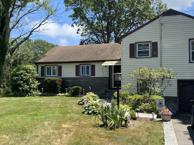 12 Pine Point Dr, Bridgeport, CT 06606 - photo 4