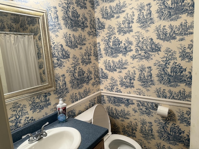 300 Foxon Hill Rd, East Haven, CT 06513 - bathroom with wallpapered walls and vanity