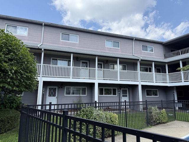 4 Union Ave Apt 26, Norwalk, CT 06851 - photo 2