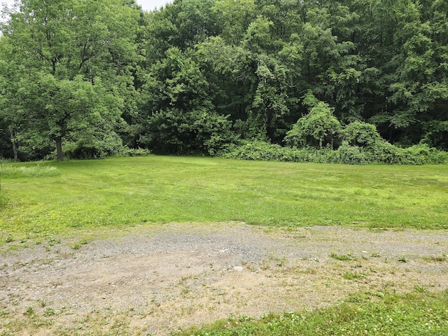 16 Farrell Rd, Newtown, CT 06470