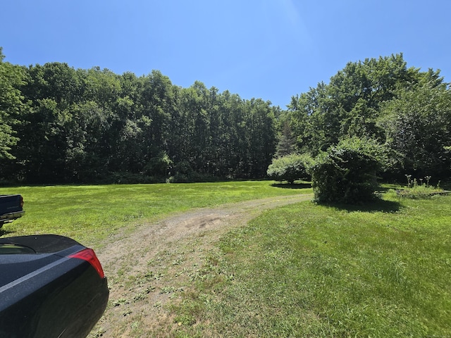 16 Farrell Rd, Newtown, CT 06470
