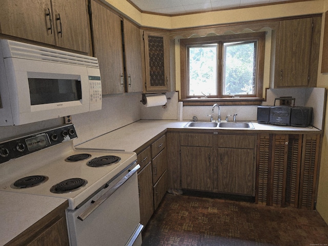 16 Farrell Rd, Newtown, CT 06470